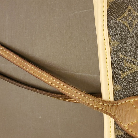 Louis Vuitton Monogram Neverfull MM - Picture 5 of 15